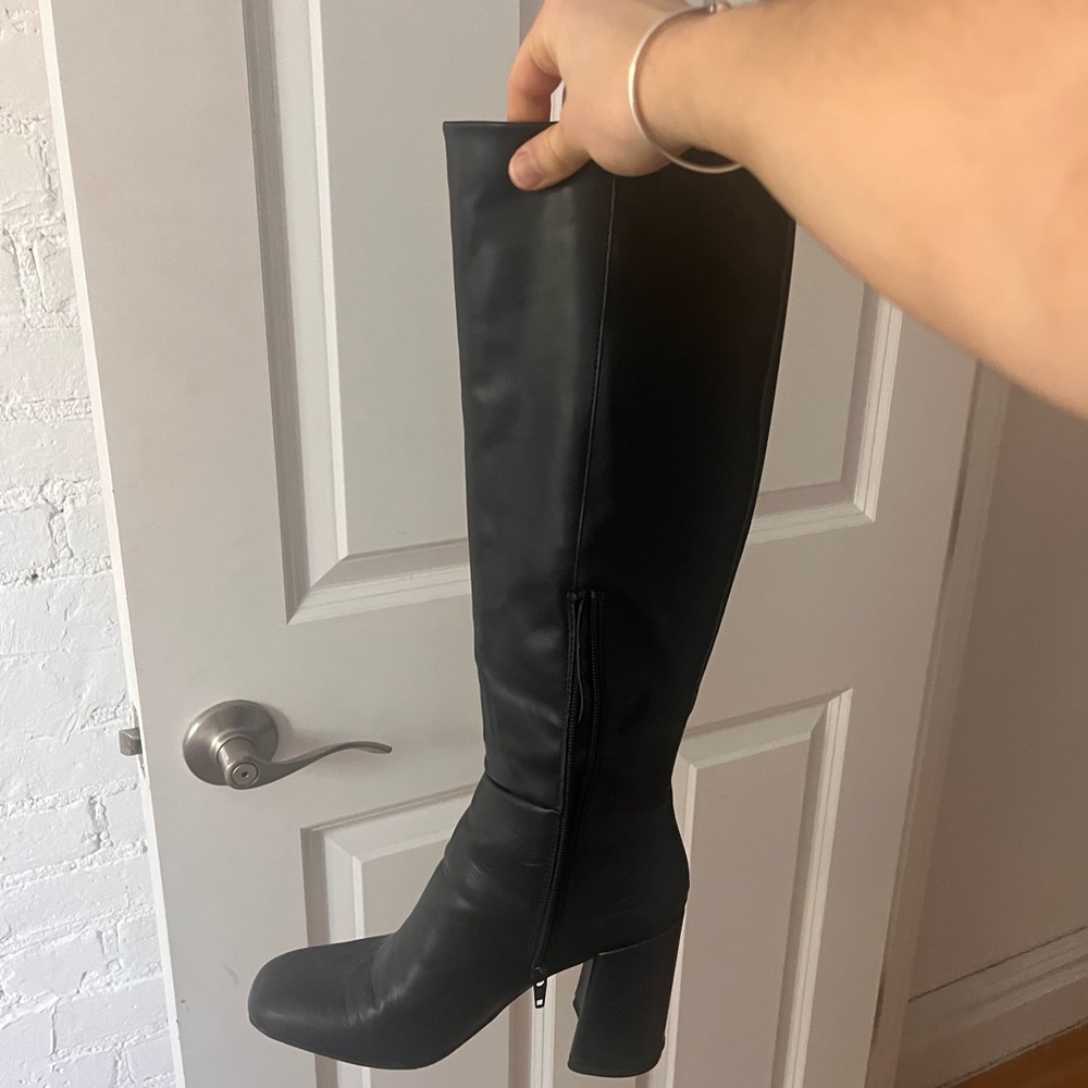 Madden Girl black knee high Winslow boot size 7